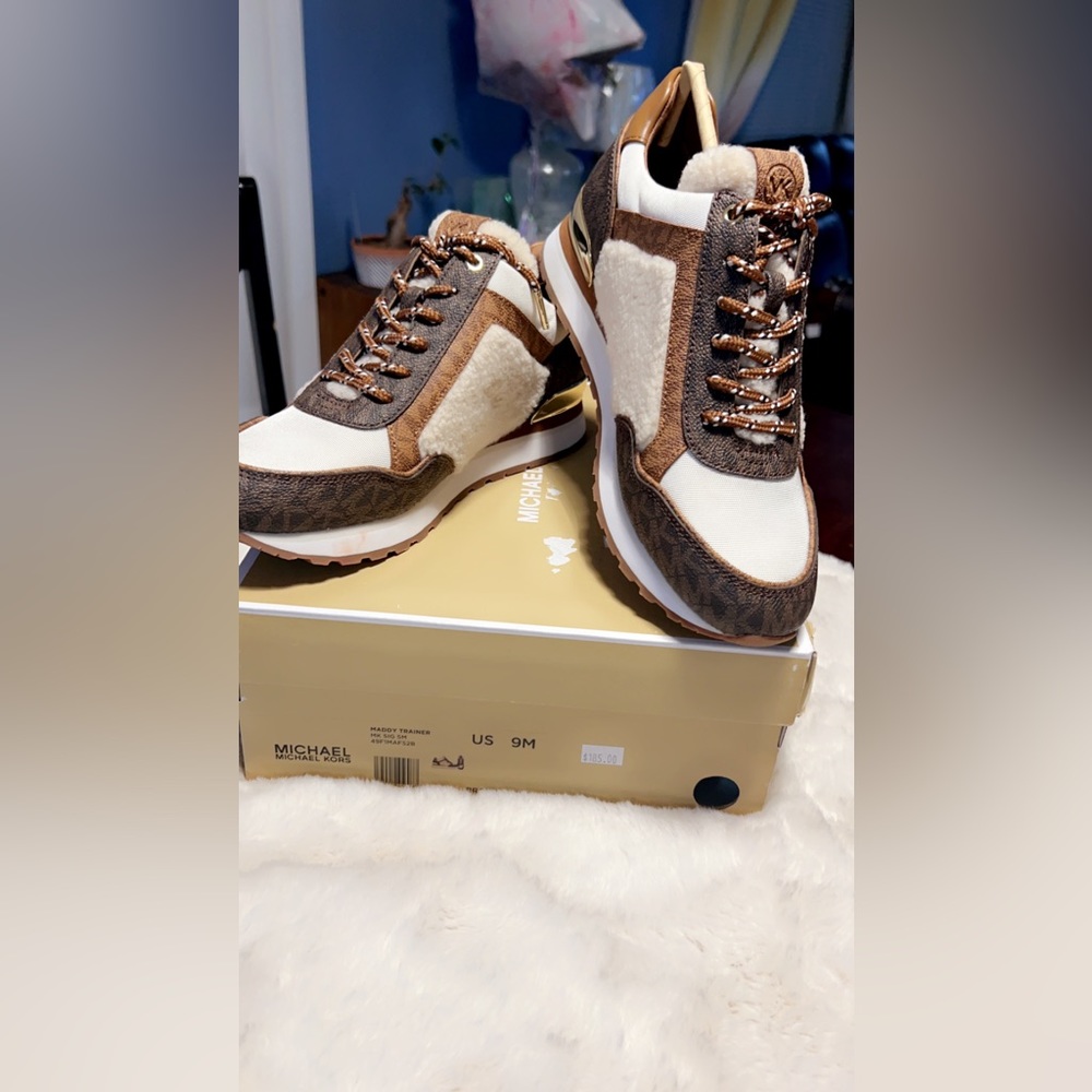 MICHAEL Michael Kors MADDY TRAINER MK Sig SM